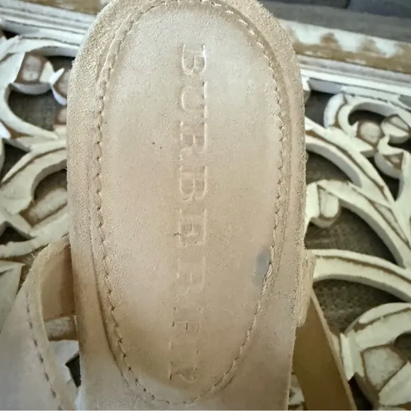 Burberry Cream Suede Leather Ankle Wrap Wedge Sandals Shoes Women’s 37 US 7