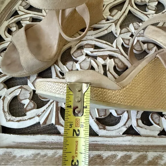 Burberry Cream Suede Leather Ankle Wrap Wedge Sandals Shoes Women’s 37 US 7