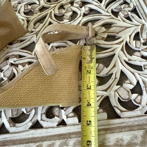 Burberry Cream Suede Leather Ankle Wrap Wedge Sandals Shoes Women’s 37 US 7