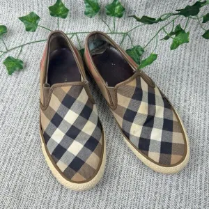 Burberry Distressed slip On sneaker size 7.5