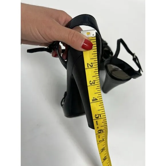 Burberry Heeled Sandals Women 10 / 40 Black  Patent Leather Strappy Strap Heels