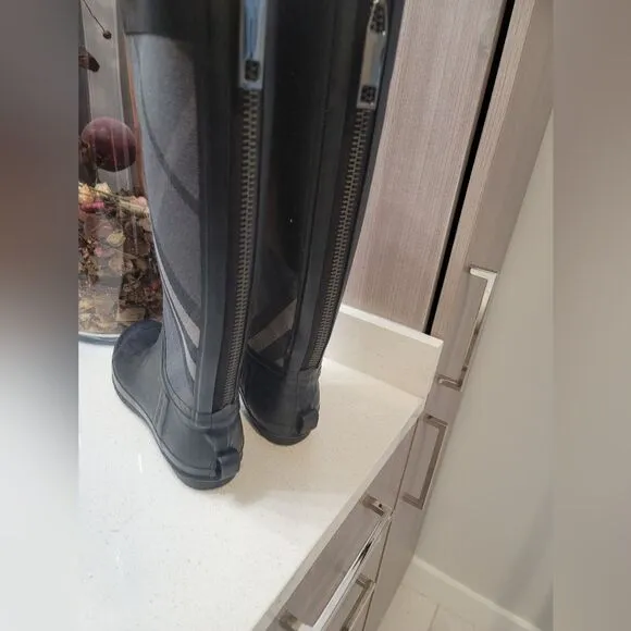 Burberry rain boots Size 41
