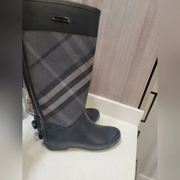 Burberry rain boots Size 41