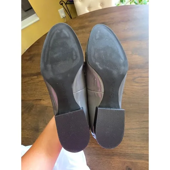 Calvin Klein womens loafters size 8.5 34E9623 Wendall