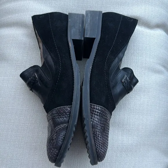 CASTA loafers Anthropologie leather sz 40 women’s 8.5 / 9 black suede