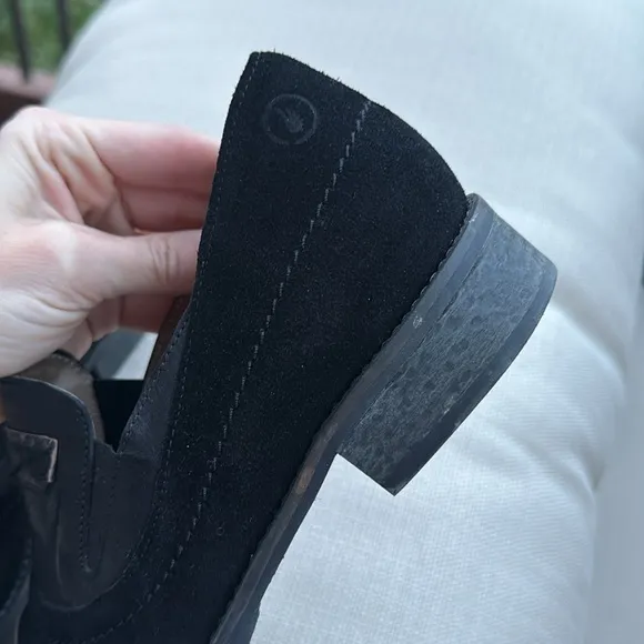 CASTA loafers Anthropologie leather sz 40 women’s 8.5 / 9 black suede