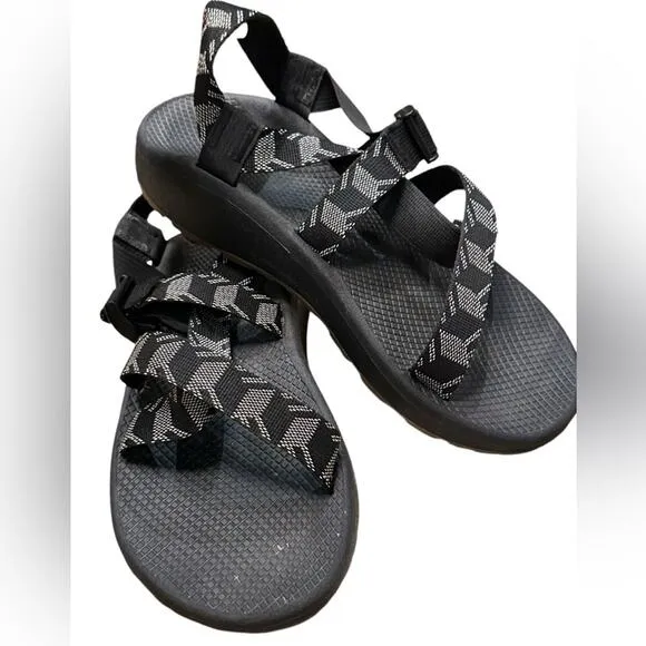 Chaco Mens Size 11 Black and Gray Web Strap Sandals
