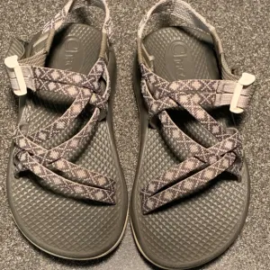 Chaco Sandals Youth Size 1 Double Strap Neutral Colors Great Condition