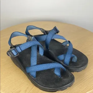 Chaco Zcloud Men's 10 Flat Crossover Strap Sandal Comfortable Gorpcore Hiking