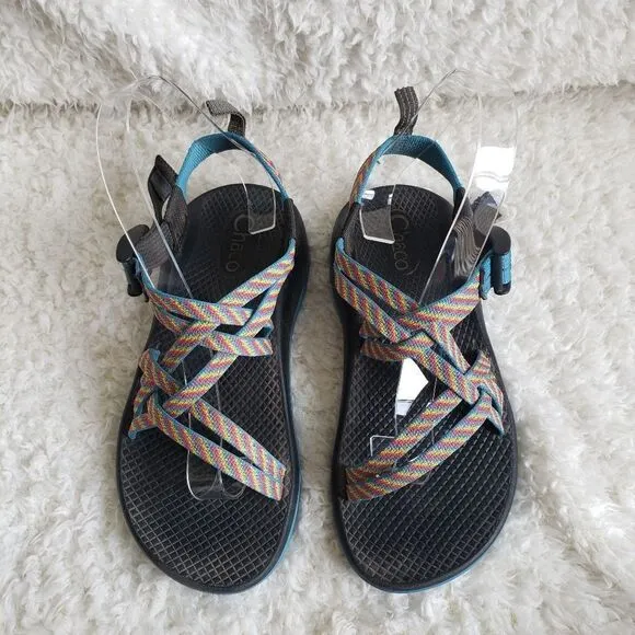 Chaco Rainbow Strap Sandals Youth size 4‎