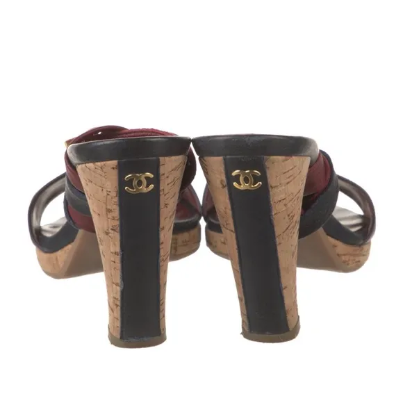 Chanel blue leather wrap around strap vintage sandals 38.5