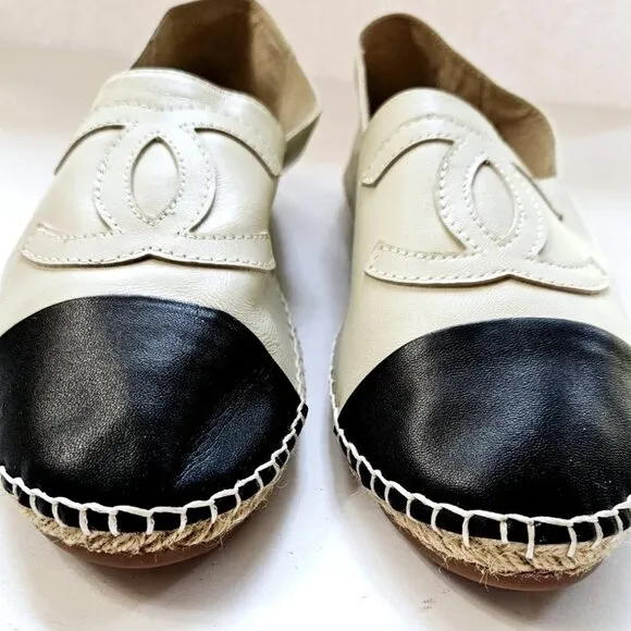 Chanel CC Logo Lambskin Espadrille Flats Cap Toe Black Beige US 8 EU 38.5 NEW