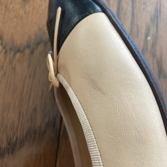 CHANEL Classic Two-Tone Flats