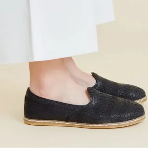 Charix Shoes Wild Black Slip On Leather Flats Size 36 (US Womens 6) NEW