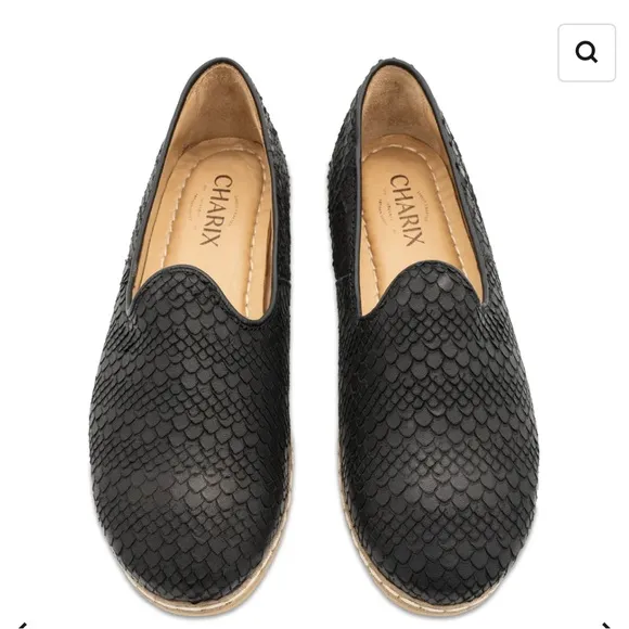 Charix Shoes Wild Black Slip On Leather Flats Size 36 (US Womens 6) NEW
