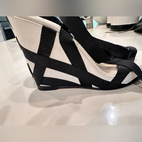 Christian Louboutin Black Ribbon Sandals 38.5eu 8.5