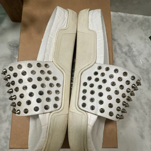 Christian Louboutin pool fun flat 40