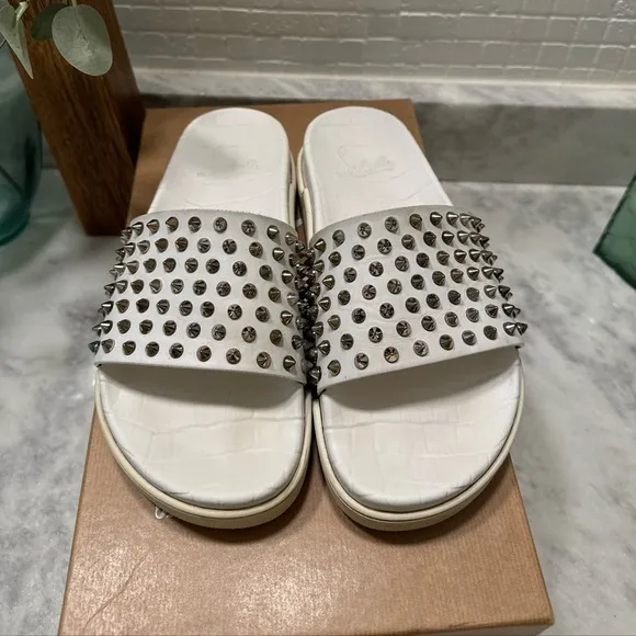 Christian Louboutin pool fun flat 40