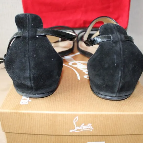 CHRISTIAN LOUBOUTIN -read- Patent Suede Athena Flat T-Strap Sandals Black | 40