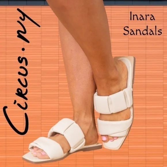 Circus by Sam Edelman Inara Ivory Square Toe Two Strap Flat Sandals NWT/9M