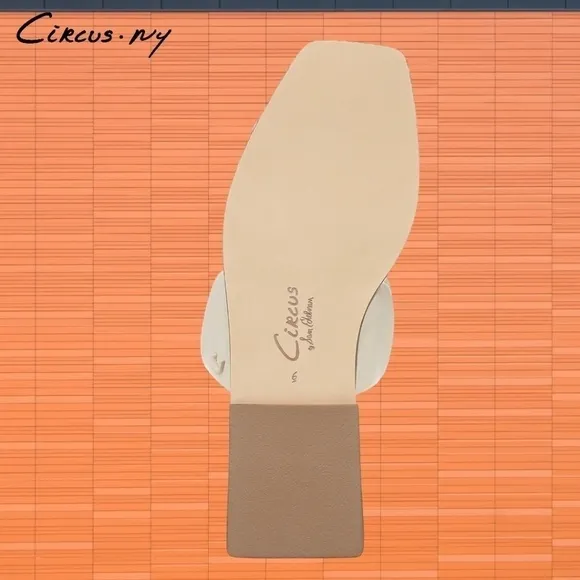 Circus by Sam Edelman Inara Ivory Square Toe Two Strap Flat Sandals NWT/9M