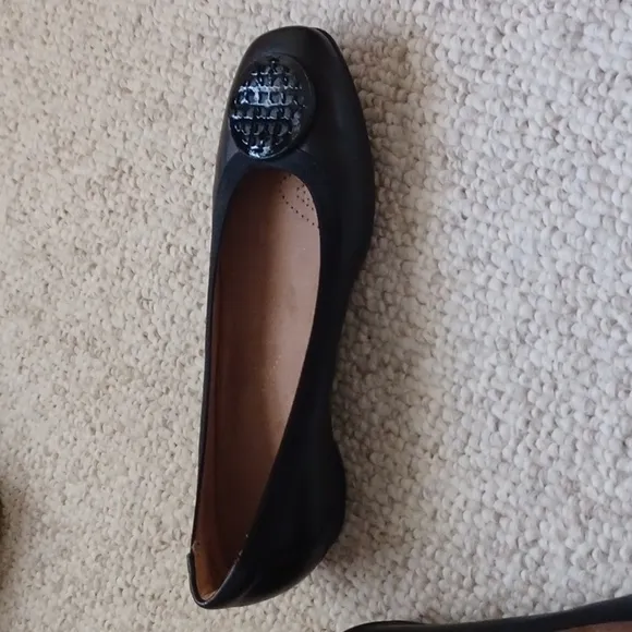 Clarks Artisan Candra Blush Black Leather Flats New Size 8.5Wide