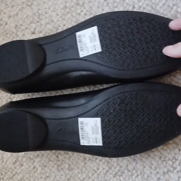 Clarks Artisan Candra Blush Black Leather Flats New Size 8.5Wide