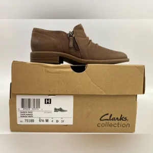 Clarks Camzin Pace, Taupe Nubuck, Women's US Size 6.5 (NWB)