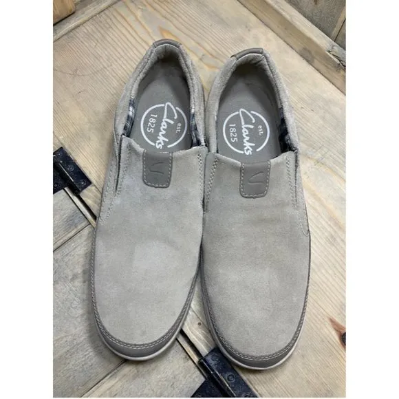 𝅺CLARKS Mens Gray Taupe Suede Slip On Loafers Size 9M