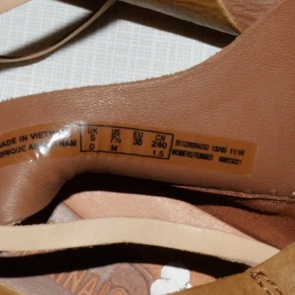 CLARKS ORIGINALS SZ 7.5 M 38 BROWN LEATHER ANKLE WRAP FLAT SANDALS