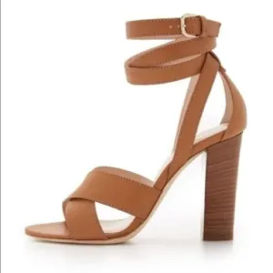 Club Monaco tan leather wrap heels Size6.5  A21