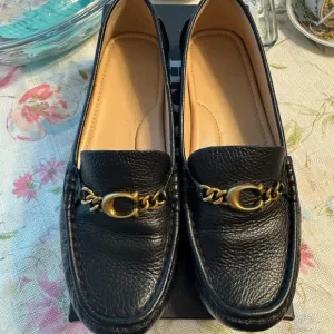 Coach Black Leather Chain Detail Loafers - Maegan Driver LTR