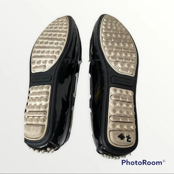 COLE HAAN Black Nantucket Camp Patent Leather Moccasin Boat Shoe, Size 7B