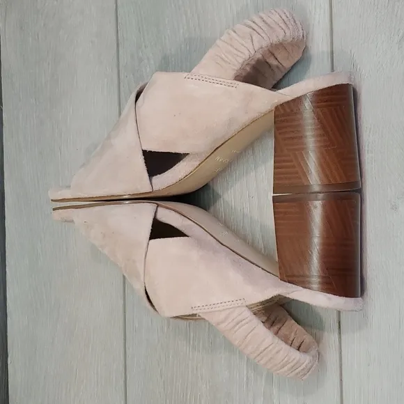 Cole Haan Womens Suede Ankle Strap Heels Slingback Sandals Shoes sz 5.5B