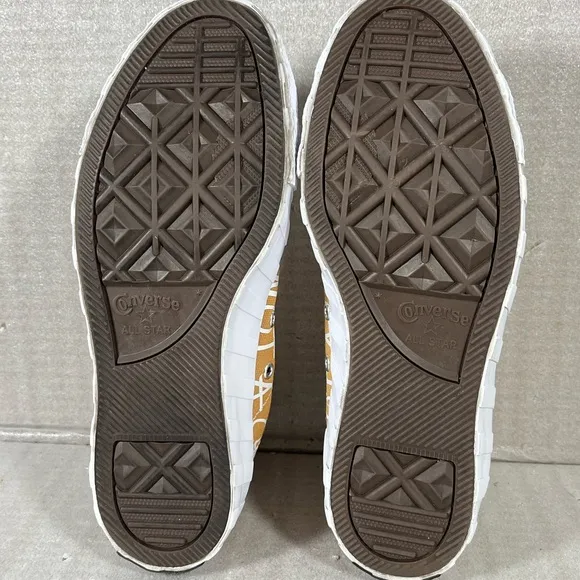 CONVERSE ALL STAR UNTITL3D HI &quot;NOT A CHUCK GOLDEN TAN&quot; US 6, EUR 38.5, CM 24 Kid