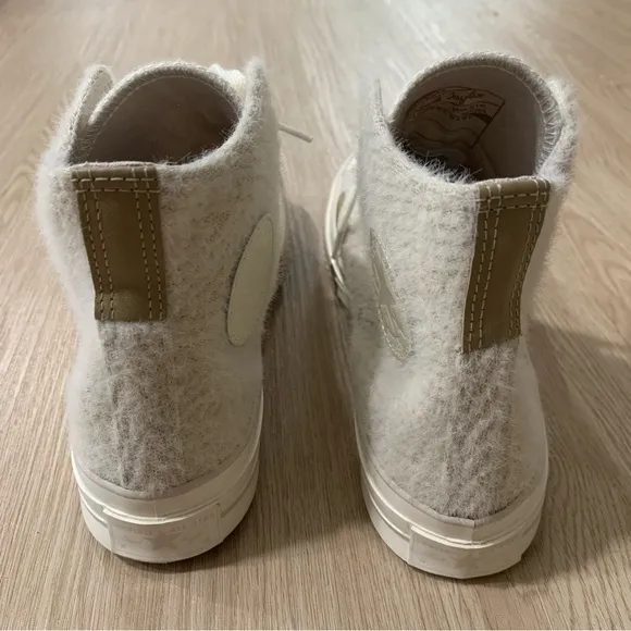 Converse chuck cozy utility platform high top sneaker