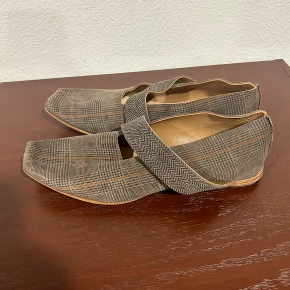 CYDWOQ Vintage Contact Black/ Brown Plaid Leather Slip-On Flats Size 41