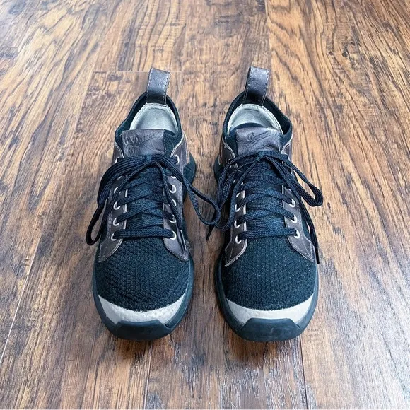 Danner • Overlook Knit Low Sneaker black lace up brown leather hiking trail