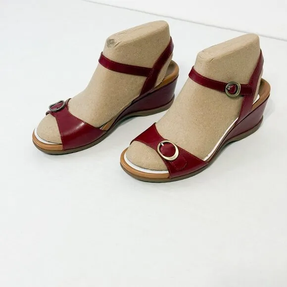 DANSKO NWB Sz 37 Red  Leather Arielle Glazed Kid Comfort Sandals