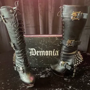 DEMONIA Muerto-2028 Goth Punk Bone Heel Spiked Skull Buckle Knee Boots Size 8