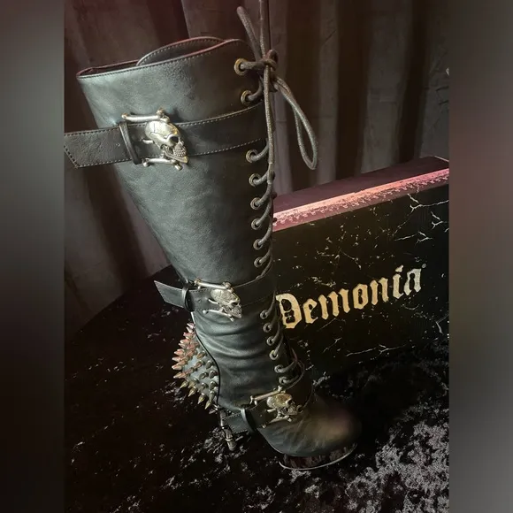DEMONIA Muerto-2028 Goth Punk Bone Heel Spiked Skull Buckle Knee Boots Size 8