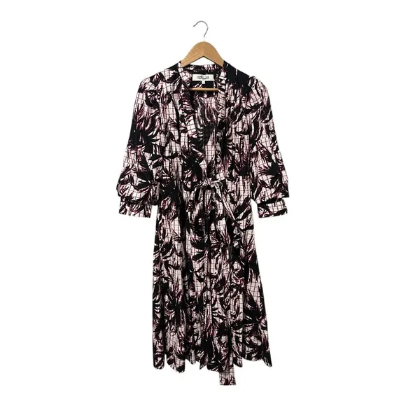 Diane von Furstenberg  Adele Printed Cotton Jacquard Wrap Dress Size 6