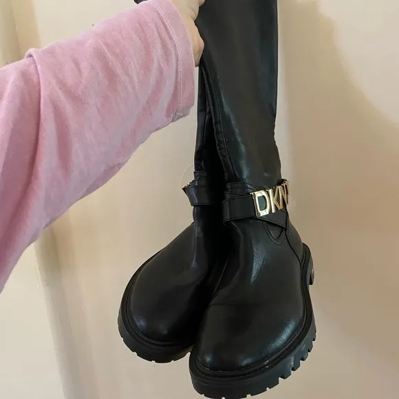 DKNY DELANIE BLACK KNEE HIGH BLACK BOOTS SIZE 10