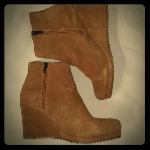 Dolce vita wedges ankles boots