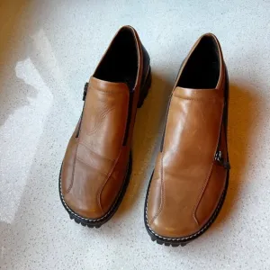 Donald Pliner Size 8.5 Loafers UZIP Tan Shoes Leather