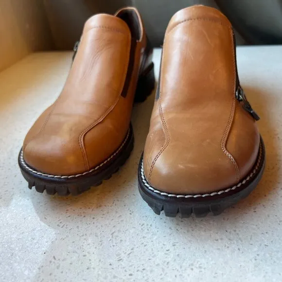 Donald Pliner Size 8.5 Loafers UZIP Tan Shoes Leather