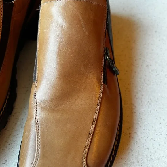 Donald Pliner Size 8.5 Loafers UZIP Tan Shoes Leather