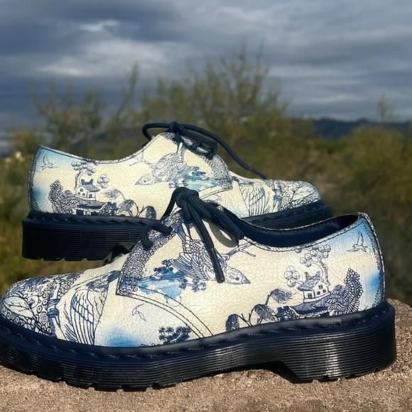 Dr. Martens Blue “Willow” Cristal Suede Crackle 1461 Two Tone Floral Oxfords
