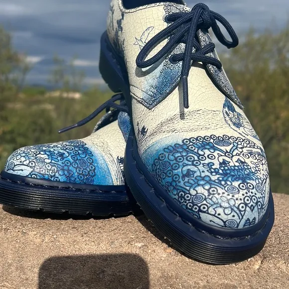 Dr. Martens Blue “Willow” Cristal Suede Crackle 1461 Two Tone Floral Oxfords