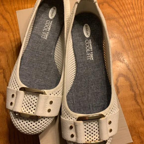 Dr. School’s Women’s Ballet Flats Memory Foam Fit